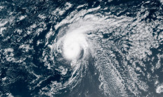  Douglas threatens Hawaii as Hanna downgraded to tropical storm 
