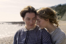 Ronan-Winslet lesbian romance film to get French premiere