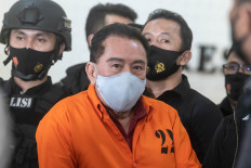 Indonesia brings graft fugitive Djoko Tjandra back from Malaysia