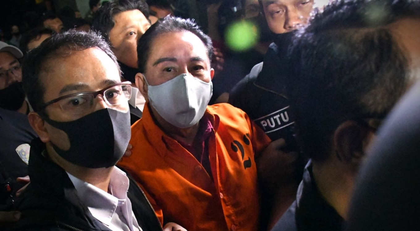 Indonesia brings graft fugitive Djoko Tjandra back from Malaysia