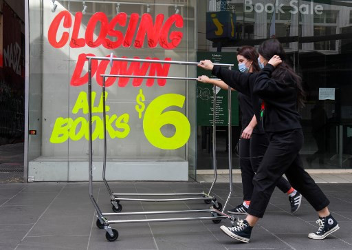 Tears and anguish as Melbourne sinks further into lockdown