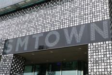 S.M. Entertainment secures 100 billion won funding from Naver