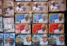 In big shift, Pope names 6 women to Vatican financial oversight body