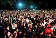 Thai pro-democracy rally attracts thousands as discontent swells