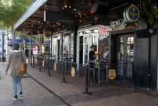 New Zealand reports more COVID-19 cases ahead of lockdown decision