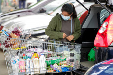 New Zealand locks down all nursing homes after virus return