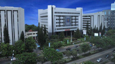 Law ministry closes building due to local coronavirus spread