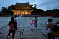 South Korea capital returns to tougher social distancing rules as virus cases spike