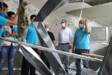 Post-blast Lebanon says hospitals nearly at COVID-19 capacity