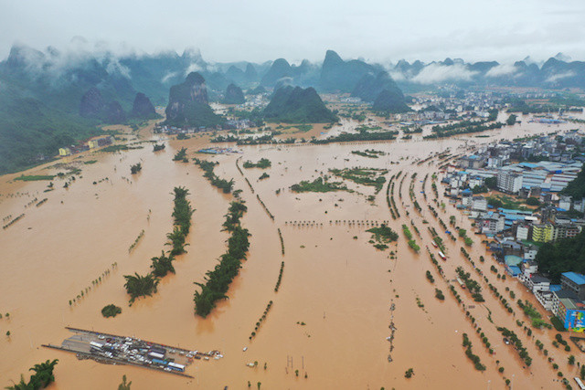 China Evacuates 100,000 As Floods Threaten Heritage Site - World - The ...