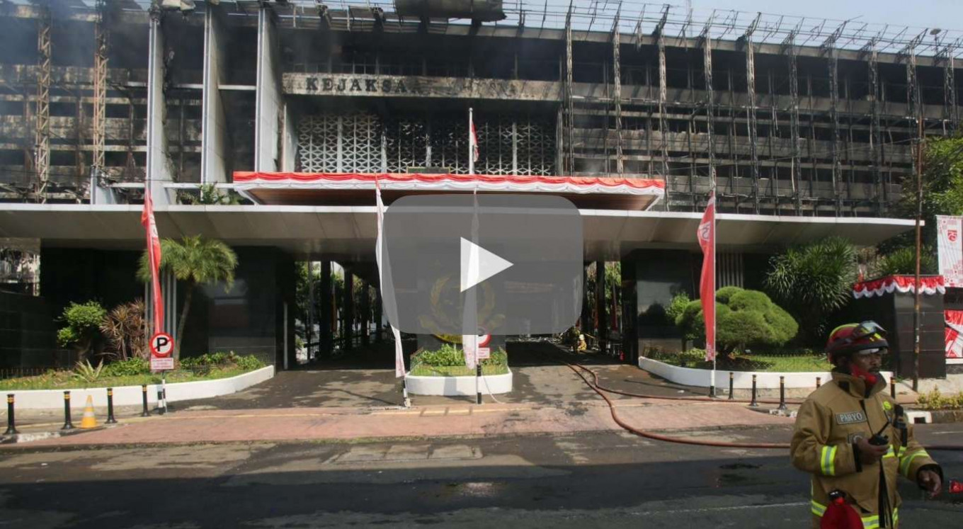 Video: Police Assign Special Team To Investigate AGO Fire - The Jakarta ...