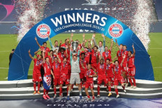 Bayern Munich fight to keep hold of Champions League-winning squad