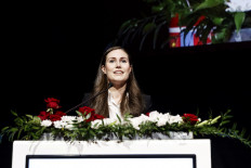 Finland's PM calls for shortening working hours