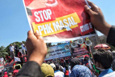 Journalists face risk of COVID-19 infection, pay cuts and job losses