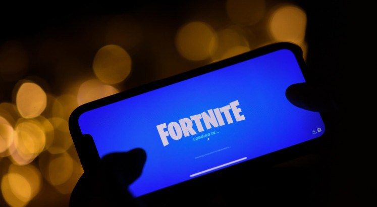Microsoft defends &lsquo;Fortnite&rsquo; creator in battle against Apple 