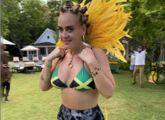 Adele accused of cultural appropriation