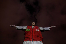 Brazil tops 4 million cases amid signs pandemic slowing 