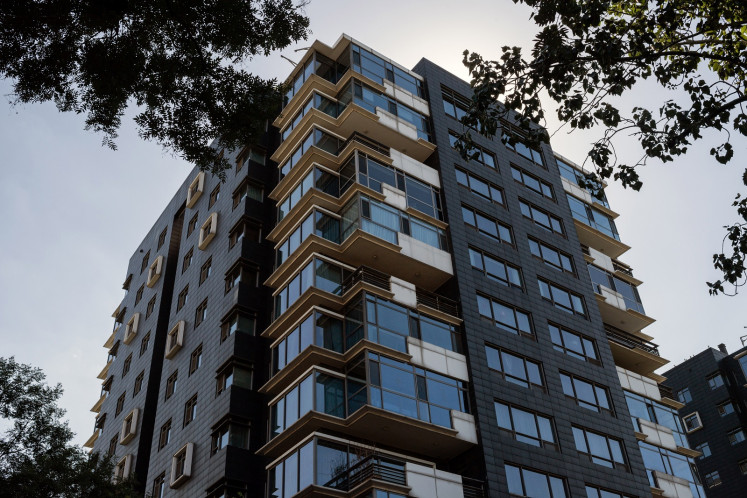 A general view shows a luxury apartment building, where two flats in which Hong Kong-born actor Jackie Chan and his family had lived, in Beijing on September 1, 2020. 