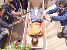Satpol PP to stop controversial fake coffin punishment