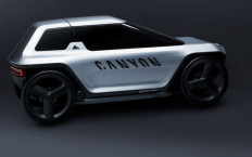 As part of its ongoing drive to explore the future of mobility, the renowned German bicycle manufacturer Canyon has presented a surprising hybrid concept vehicle, which is half-bike and half-car.