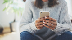 Bulimia sufferers may be able to find help through confiding to a smartphone as a new American study shows the effectiveness of digital cognitive behavior therapy in treating eating disorders among female students.