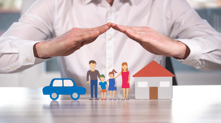 Companies across the country have cut insurance spending up to 30 percent this year, according to the country’s general insurers association.