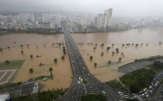 Typhoon hits South Korea after triggering landslides in Japan