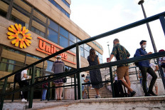 Madrid to toughen COVID-19 measures on Friday with targeted lockdowns