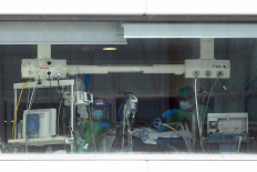 Spain tops 700,000 coronavirus cases, Madrid surge in spotlight