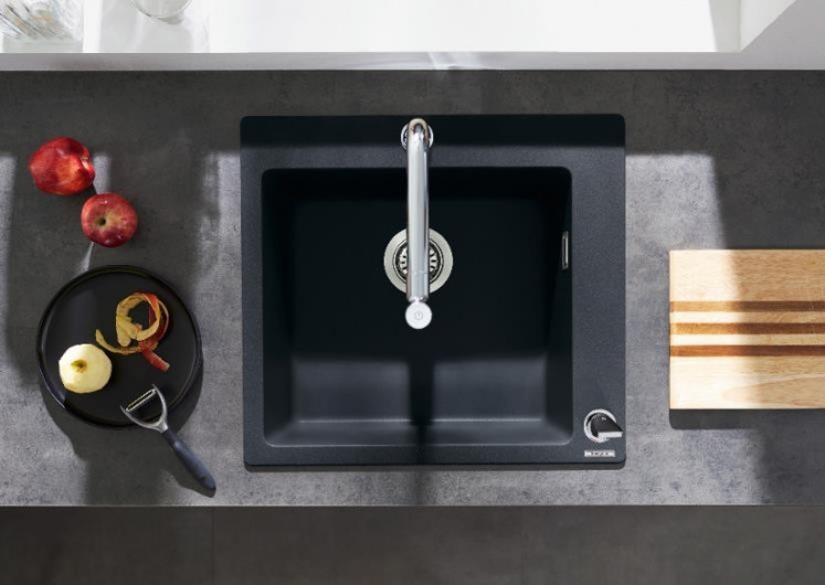 Simple and sleek: Single bowl sinks make for small, efficient kitchens.