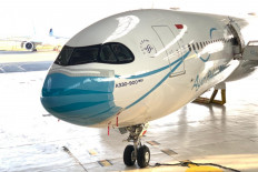 Garuda paints masks on aircraft to support health campaign