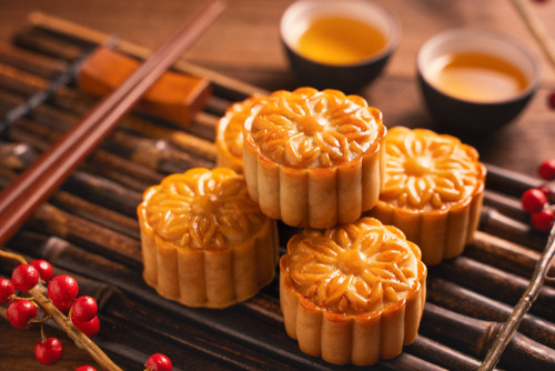 Mooncakes are extremely high on my list of seasonal pastries and