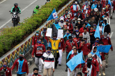 PKS, governors urge Jokowi to revoke Job Creation Law