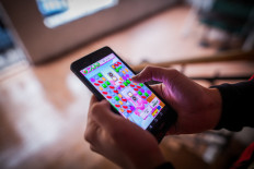 Mobile games are thriving as players turn to them for fun and friendship during the pandemic, with increasing numbers of women joining the trend.