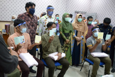 3 Aceh fishermen home after year stuck in India