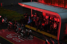 South, West Jakarta flooded after heavy rain on Friday