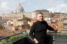 Jewish director sends message of hope in Pope Francis film