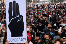 'Thailand doesn't need you': ultra-royalists push back against protesters 