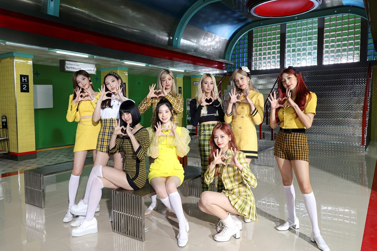 2 members of K-pop group TWICE test positive for Covid-19 in US