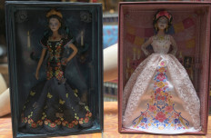 Day of the Dead 'skeleton' Barbie splits opinion in Mexico