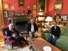 This handout picture taken on October 25, 2020 and released by the Royal Palace of Belgium on October 27, 2020 shows (from left) former Belgian Queen Paola, former Belgian King Albert II and Princess Delphine de Saxe-Cobourg also known as Delphine Boel posing at the Belvedere castle, in Brussels. 