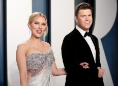 Scarlett Johansson ties knot with comedian Colin Jost