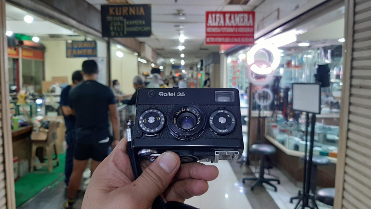 Precious item: Old and antique analogue cameras are among the items that camera collectors mostly seek.