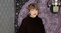 Taylor Swift voted artist of year for 6th time at American Music Awards