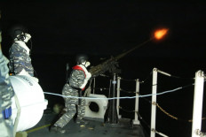 Indonesian Navy conducts fire-support exercise in South Natuna Sea