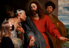 Queen’s old masters go on public show in Britain