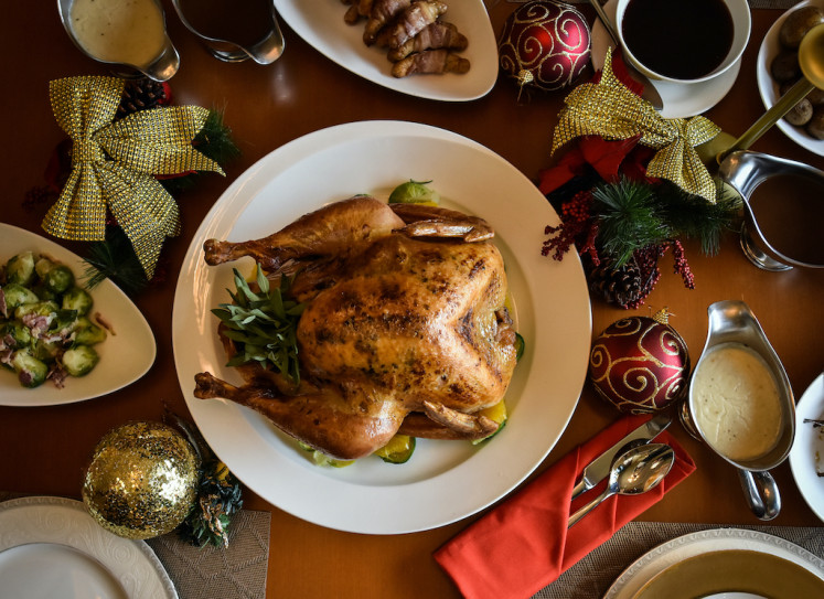 A must for the season: Aiming to bring the festive feast to their clienteles’ homes, JW Marriott Hotel Jakarta offers the “Turkey to You” package with its signature roast turkey. Each “Turkey to You” purchase comes with a one-night complimentary stay at the hotel’s Governor Suite.