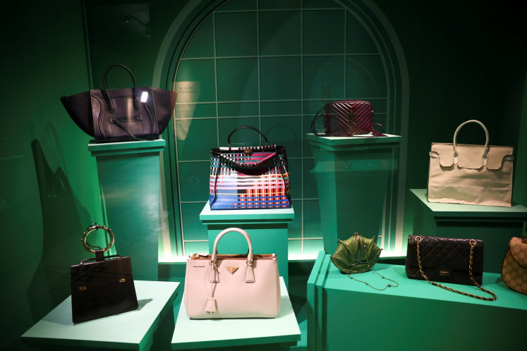 From Churchill's dispatch box to a star's Fendi: A handbag show 'Bags: Inside  Out' opens in London - Times of India