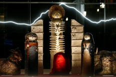 Pope snubs Vatican's sci-fi Nativity scene, directs visitors to others