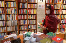 Foreign authors top sellers with literature-loving Tehran women